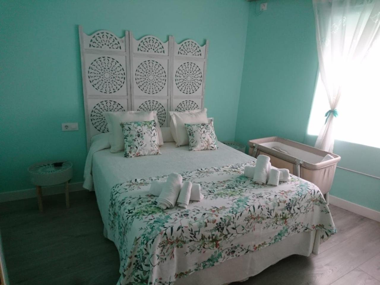 Apartamentos Coso De San Albin Merida Exterior photo