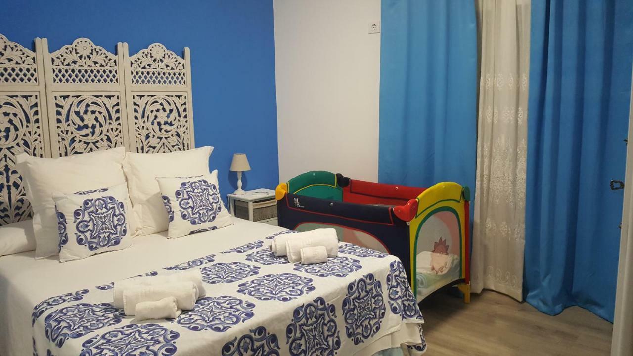 Apartamentos Coso De San Albin Merida Exterior photo