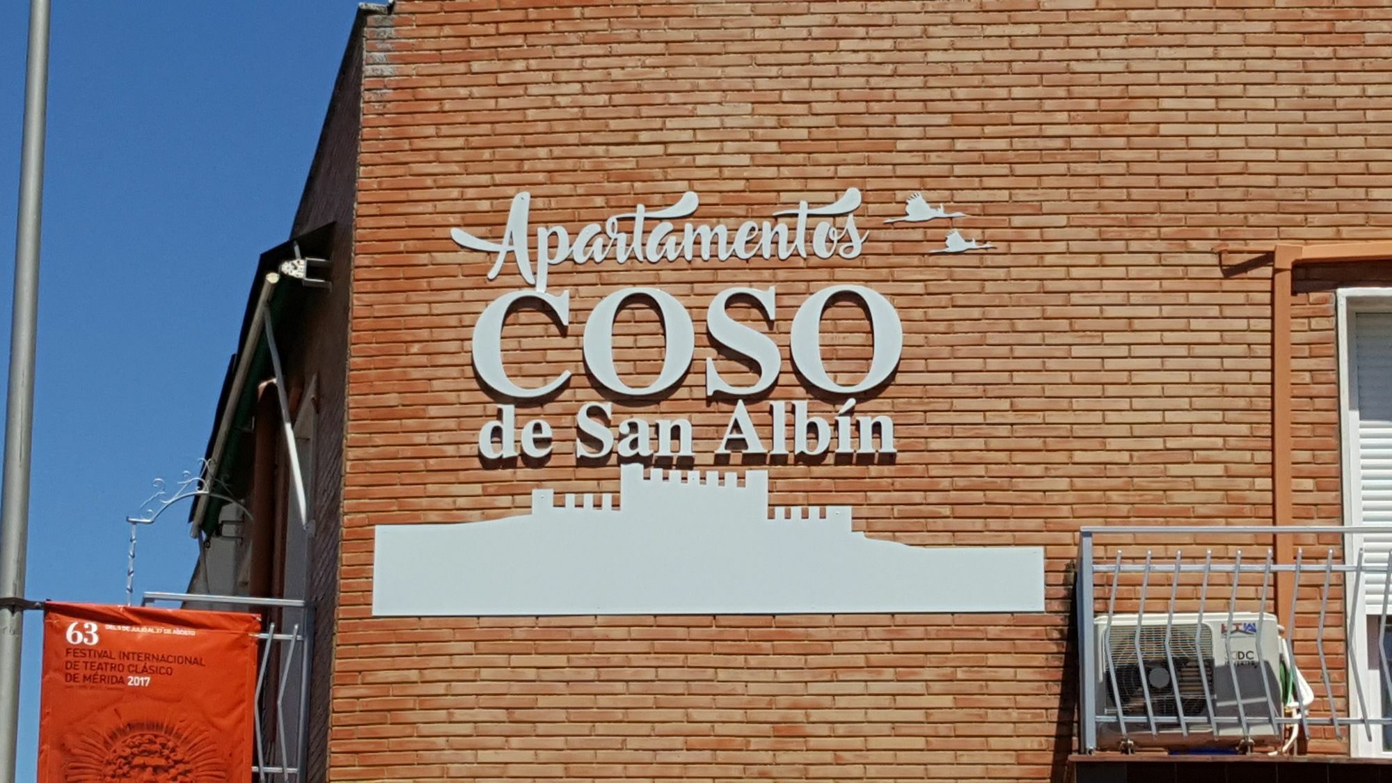 Apartamentos Coso De San Albin Merida Exterior photo