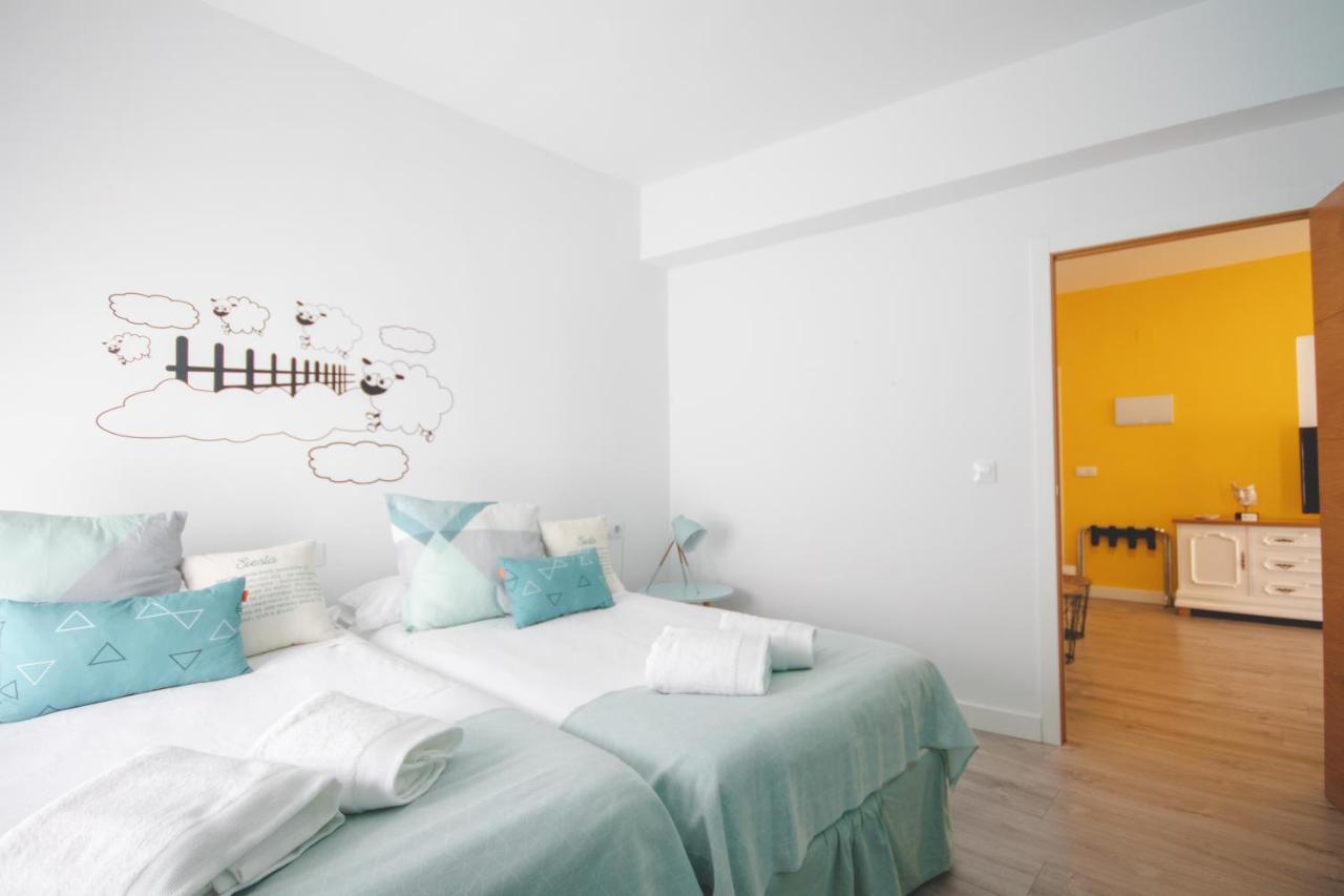 Apartamentos Coso De San Albin Merida Exterior photo