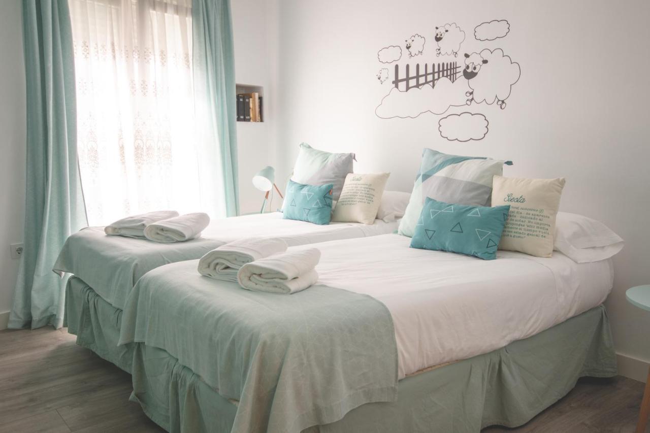 Apartamentos Coso De San Albin Merida Exterior photo